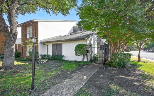 Townhouse for Sale in Dallas, TX 75243 – 3 Bedrooms, 2 Baths – $255000