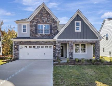 Single Family Home for Sale in Charlotte, NC 28278 – 4 Bedrooms, 3 Baths – $500000