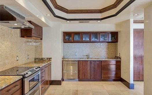 Condo for Sale in Dallas, TX 75248 – 2 Bedrooms, 2 Baths – $550000