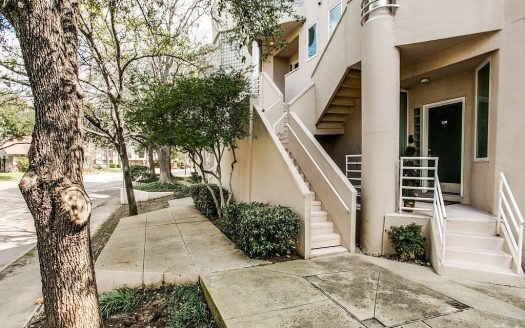 Condo for Sale in Dallas, TX 75219 – 2 Bedrooms, 3 Baths – $334999