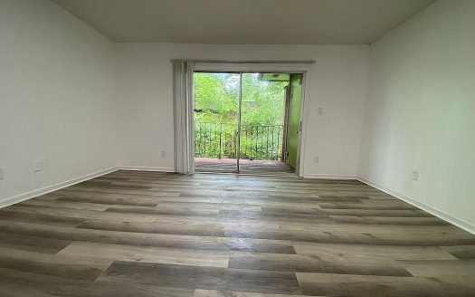 Apartment for Sale in Charlotte, NC 28213 – 3 Bedrooms, 2 Baths – $145000