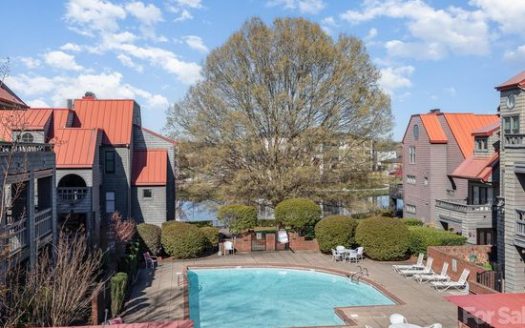 Condo for Sale in Charlotte, NC 28262 – 3 Bedrooms, 2 Baths – $259999