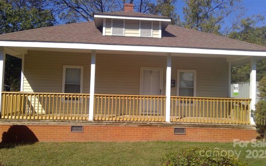 Single Family Home for Sale in Charlotte, NC 28269 – 2 Bedrooms, 2 Baths – $265500