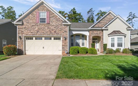 Single Family Home for Sale in Charlotte, NC 28214 – 4 Bedrooms, 3 Baths – $560000