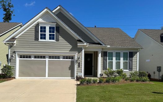 Single Family Home for Sale in Charlotte, NC 28215 – 3 Bedrooms, 3 Baths – $549900