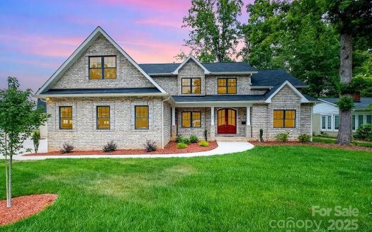 Single Family Home for Sale in Charlotte, NC 28211 – 5 Bedrooms, 4 Baths – $1700000
