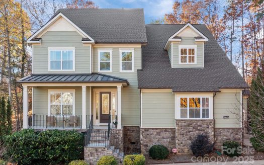 Single Family Home for Sale in Charlotte, NC 28214 – 5 Bedrooms, 4 Baths – $875000