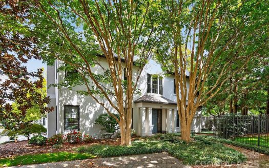Condo for Sale in Charlotte, NC 28211 – 3 Bedrooms, 3 Baths – $930000