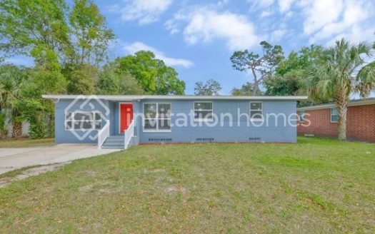 4-Bedroom Single Family Home for Rent in Jacksonville, FL 32211 – $2125/mo | 2 Baths | Updated 2025