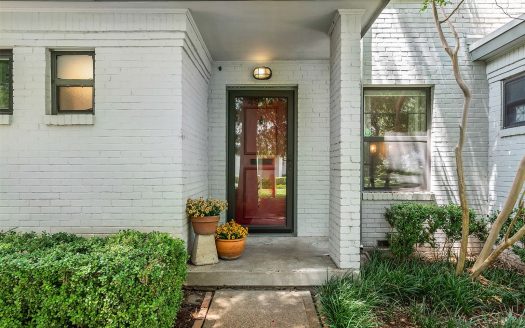 Condo for Sale in Dallas, TX 75235 – 2 Bedrooms, 2 Baths – $219900