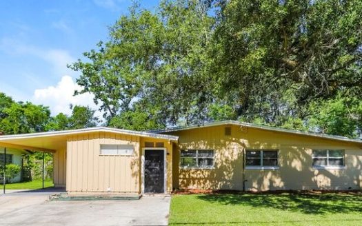 4-Bedroom Single Family Home for Rent in Jacksonville, FL 32210 – $1815/mo | 2 Baths | Updated 2025