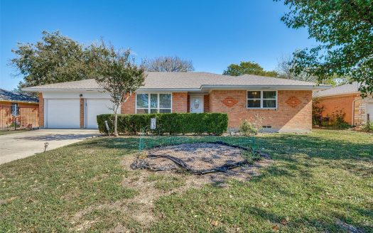 Single Family Home for Sale in Dallas, TX 75241 – 3 Bedrooms, 2 Baths – $285000
