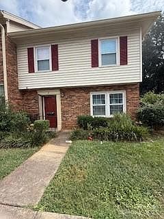 Condo for Sale in Charlotte, NC 28217 – 3 Bedrooms, 2 Baths – $220000