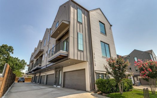 Townhouse for Sale in Dallas, TX 75206 – 2 Bedrooms, 3 Baths – $469999