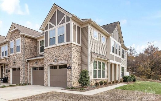 Townhouse for Sale in Charlotte, NC 28278 – 3 Bedrooms, 3 Baths – $425000