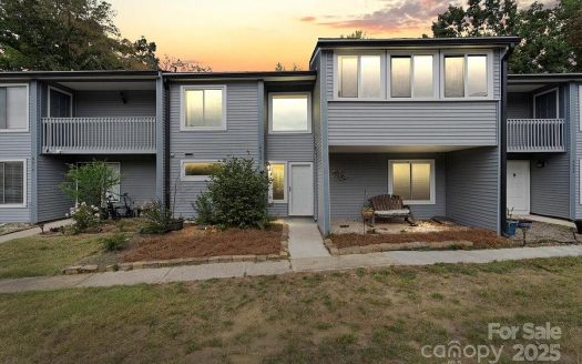 Condo for Sale in Charlotte, NC 28226 – 4 Bedrooms, 3 Baths – $329000