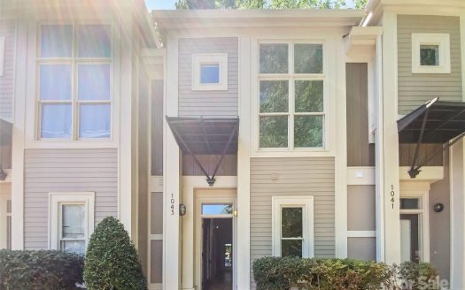 Condo for Sale in Charlotte, NC 28209 – 2 Bedrooms, 3 Baths – $420000