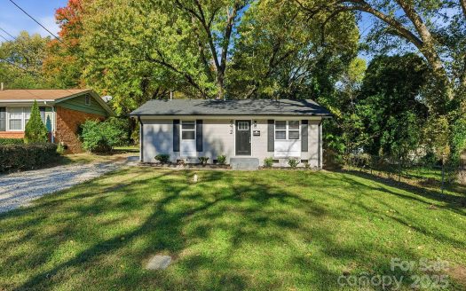 Single Family Home for Sale in Charlotte, NC 28208 – 3 Bedrooms, 1 Baths – $249900