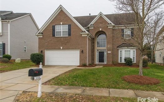 Single Family Home for Sale in Charlotte, NC 28213 – 5 Bedrooms, 3 Baths – $499000