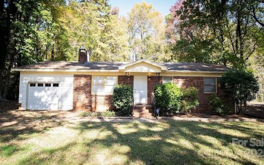 Single Family Home for Sale in Charlotte, NC 28269 – 2 Bedrooms, 2 Baths – $340000