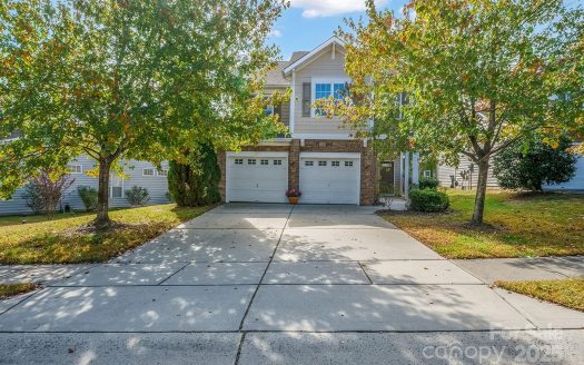 Single Family Home for Sale in Charlotte, NC 28269 – 3 Bedrooms, 3 Baths – $430000