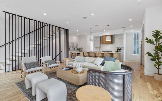 Townhouse for Sale in Dallas, TX 75219 – 3 Bedrooms, 4 Baths – $849900