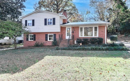 Single Family Home for Sale in Charlotte, NC 28205 – 4 Bedrooms, 3 Baths – $500000