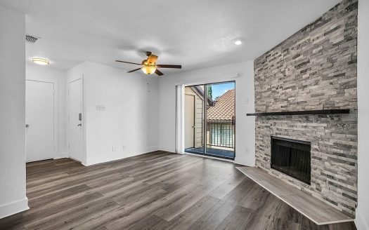 Condo for Sale in Dallas, TX 75219 – 2 Bedrooms, 2 Baths – $219000