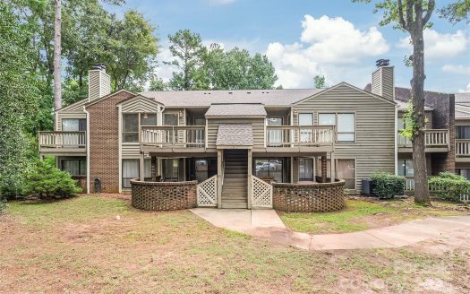 Condo for Sale in Charlotte, NC 28210 – 2 Bedrooms, 2 Baths – $197500