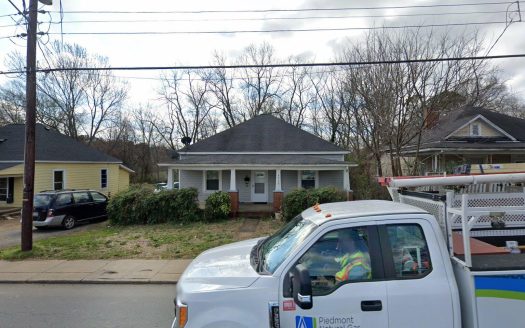 Single Family Home for Sale in Charlotte, NC 28208 – 3 Bedrooms, 3 Baths – $299000