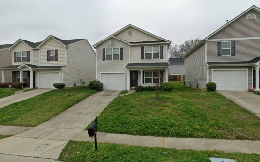 Single Family Home for Sale in Charlotte, NC 28206 – 3 Bedrooms, 3 Baths – $300000
