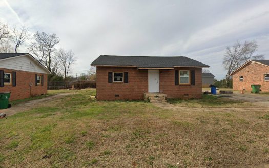 Single Family Home for Sale in Charlotte, NC 28216 – 2 Bedrooms, 1 Baths – $215000