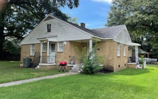 Hardwood Floors Apartment in Memphis for Rent, 137 Saint Agnes Dr