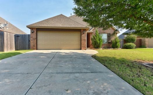 Single-family for Rent in Oklahoma City, OK, 4817 SW 120th Ter