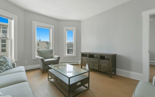 Hardwood Floors 3-Bedroom Townhouse for Rent in Boston, MA