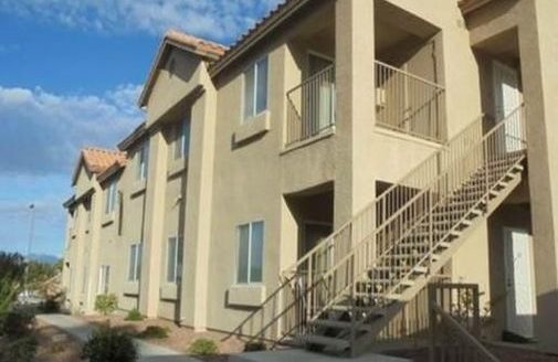 Private Outdoor Space Condo for Rent in Sunrise Manor Town, 2-Bedroom