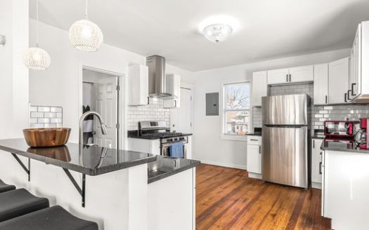 2-Bedroom Apartment for Rent at 2490 Seyburn St #2, Detroit MI 48214 #178346