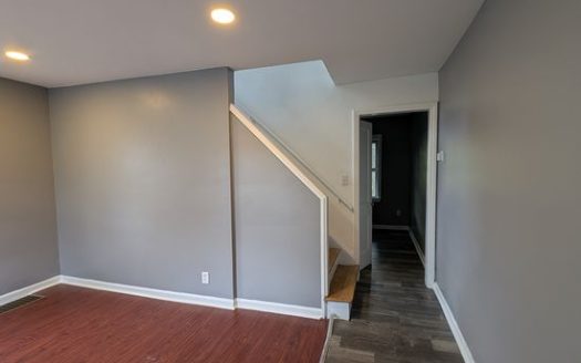 Off-Street Parking Townhouse for Rent in Detroit, 2-Bedroom
