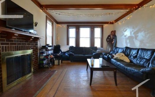 122 Lake St #122: 8-Bedroom Single-family for Rent in Brighton