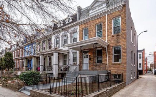 Townhouse for Rent in Washington, DC, 648 Lamont St NW #2