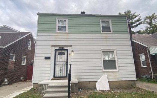 3-Bedroom Single-family for Rent in Hamtramck with Hardwood Floors