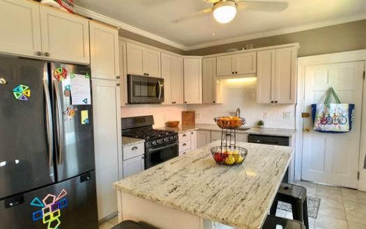 3-Bedroom Apartment for Rent at 32 Lakeville Rd #2, Deck