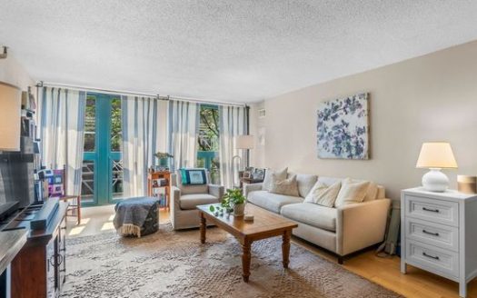 Pool Condo for Rent in Charlestown, 1-Bedroom
