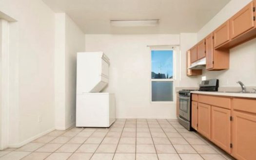 1119 N El Paso St #4 Apartment for Rent in El Paso