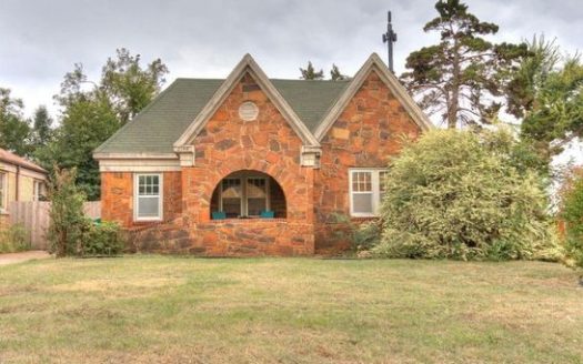 Hardwood Floors Single-family in Oklahoma City for Rent, 2544 W Park Pl