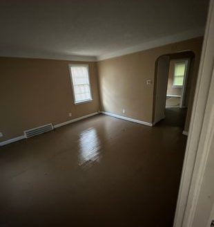 Single-family for Rent at 18846 Riopelle St, 3-Bedroom, 1 Bath