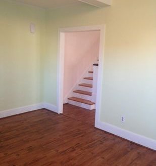 Hyde Park Townhouse for Rent with Updated Interior, 3-Bedroom