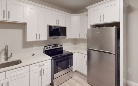 Apartment in Dorchester Center for Rent, 4-Bedroom, 1 Bath
