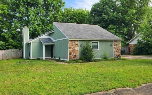 Single-family for Rent in Cordova, TN, 2 Baths