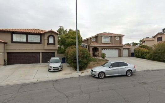 Single-family for Rent at 8753 Crossbill Ct, 3-Bedroom, 3 Baths